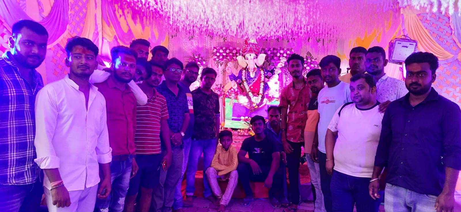 धनबाद में गणेश पूजा की धूम, दर्शनीय प्रतिमा और मोहक पंडाल बने आकर्षण के केंद्र 