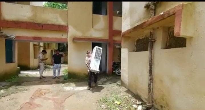 बोकारो के क्वार्टरों पर अवैध कब्जा,कोर्ट के निर्देश के बाद मुक्त कराने में जुटी जिला प्रशासन और स्टील प्रबंधन