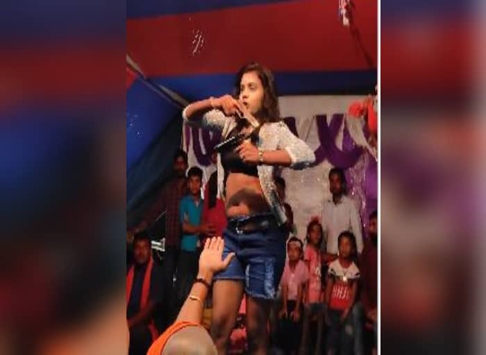 सुपौल: तमंचे पर डिस्को, अश्लील गानों पर बार बालाओं ने लहराया हथियार, और हो गई फ़ायरिंग  