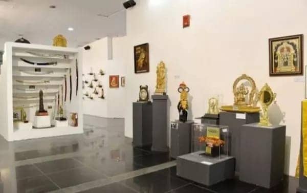 पीएम मोदी को मिले गिफ्ट की होगी ई नीलामी, जानिए गिफ्ट में क्या- क्या है शामिल