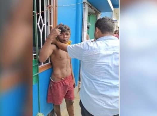 चोरी के आरोप में बेटा की होती रही पिटाई, मां की मिन्नतें रहीं बेकार- जानिये कहां का मामला