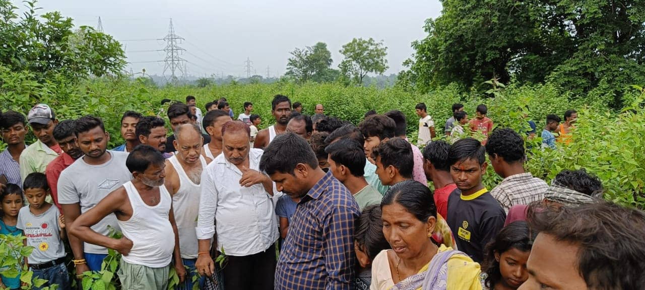 घर के पीछे मिली बेटे की लाश, जानिए कब से गायब था युवक