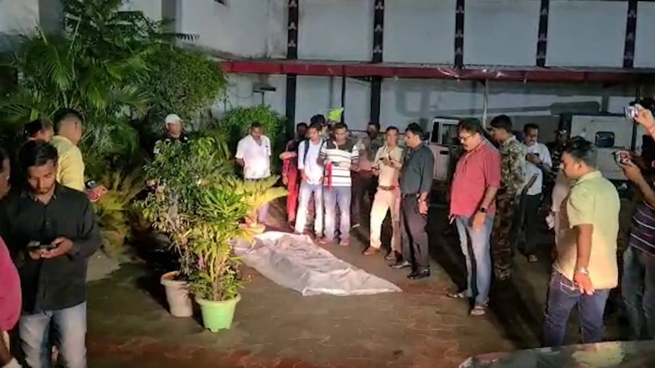 युवक ने युवती को किया घायल, फरार होने के दौरान हुई मौत, जानिए क्या है मामला 