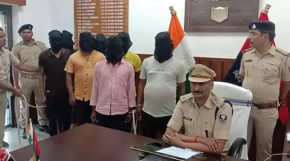 थाना के चौकीदार का बेटा निकला चोर, जानिये कैसे हुई गिरफ्तारी और क्या-क्या हुआ बरामद