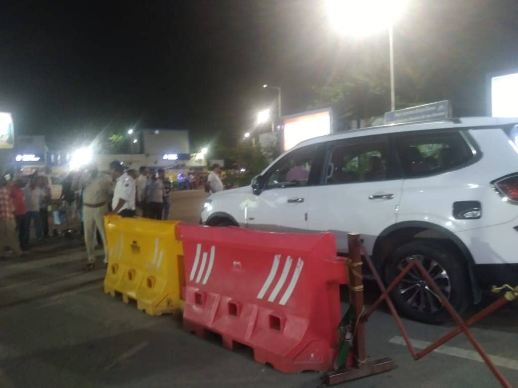  जेडीयू MLC दिनेश सिंह को  IT ने पटना एयरपोर्ट पर रोका, भरी मात्रा में कैश बरामद 