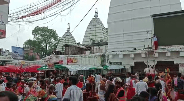 शारदीय नवरात्र के दौरान बाबा धाम में उमड़ती है लाखों श्रद्धालुओं की भीड़, जानिए वजह