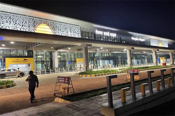 देवघर एयरपोर्ट पर निशिकांत की याचिका पर हाईकोर्ट में सुनवाई, DC को नोटिस तामीला कराने का  दिया निर्देश