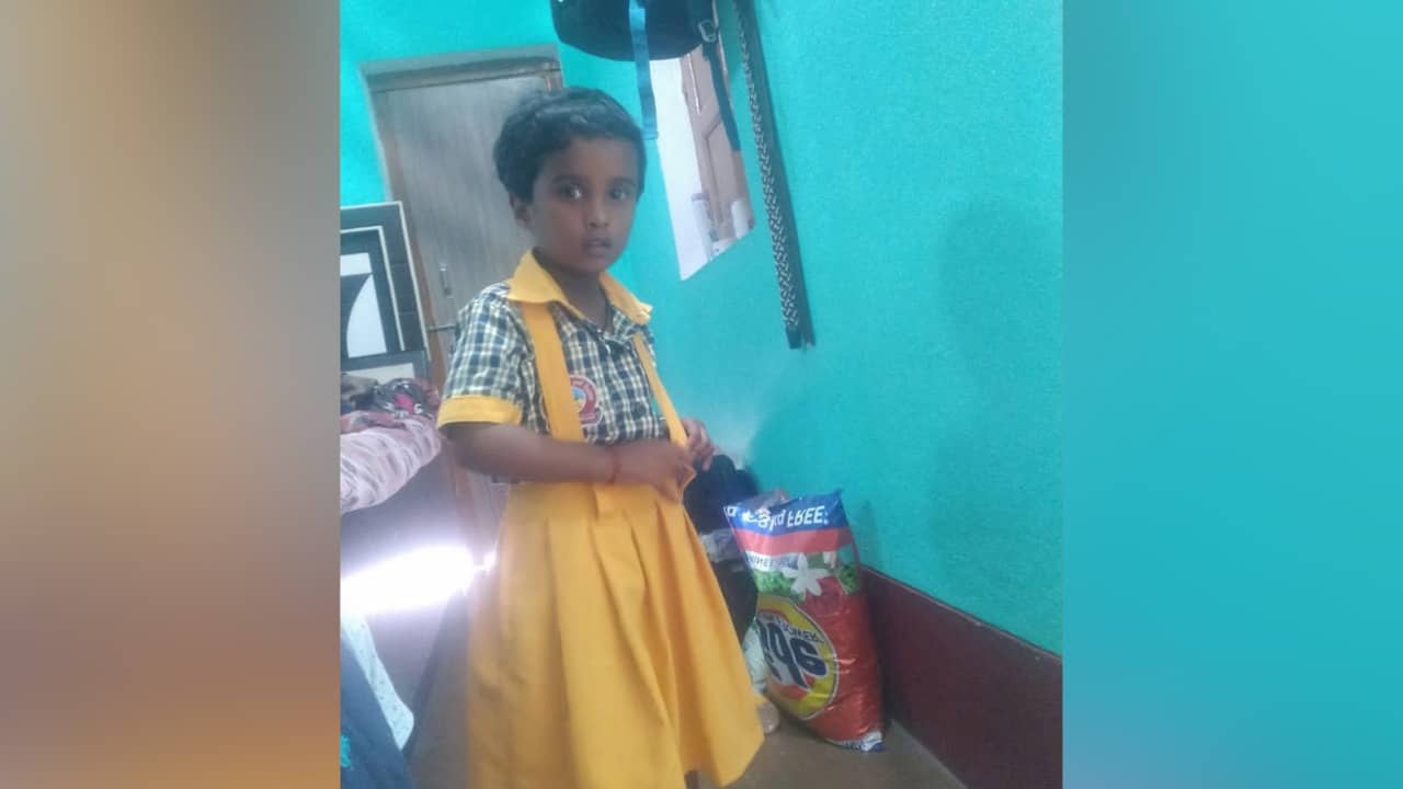 कैमूर: दिनदहाड़े स्कूल से गायब हो गई 3 साल की बच्ची, परिजनों का रो रो कर बुरा हाल