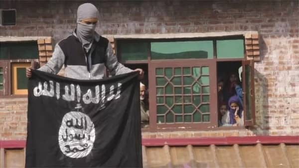 अफगानिस्तान में तालिबान का कब्जा फिर कौन कर रहा हमला, जानिए