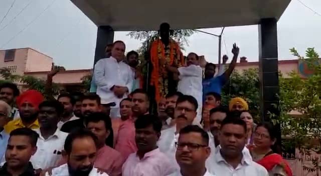 गांधी जयंती: झारखंड के पूर्व मुख्यमंत्री ने बापू को दी श्रद्धांजलि