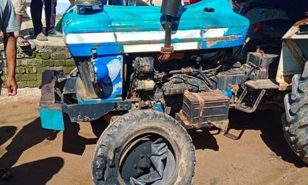 बड़कागांव में मिलादुन्नबी जुलूस का ट्रैक्टर बिजली तार की चपेट में आया, कई की स्थिति नाजुक, अंबा प्रसाद पहुंची RIMS