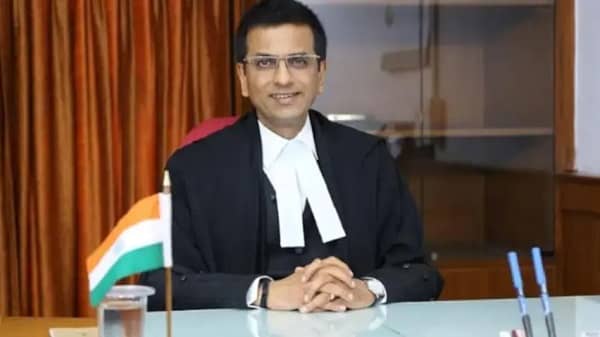 चीफ जस्टिस यूयू ललित ने सरकार को भेजा नाम, जस्टिस डीवाई चंद्रचूड़ होंगे 50वें CJI