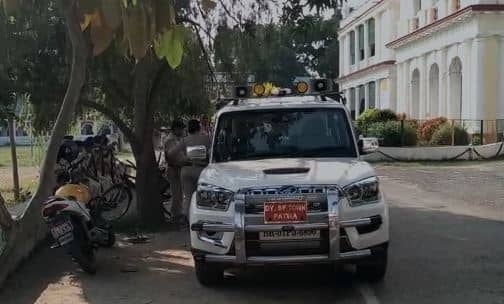 पटना कॉलेज कैंपस में बमबारी और पत्थरबाजी, दो छात्र गुटों के बीच हुई भिड़त  