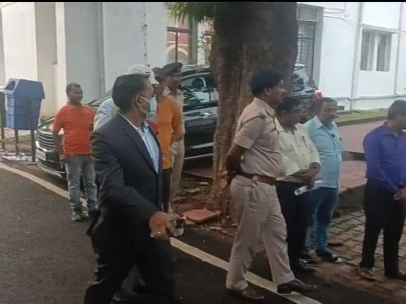 कटिहार के कलेक्टर पर चलेगा कंटेम्प्ट ऑफ कोर्ट का मामला, साहिबगंज डीसी को भी फटकार, जानिए पूरा मामला 