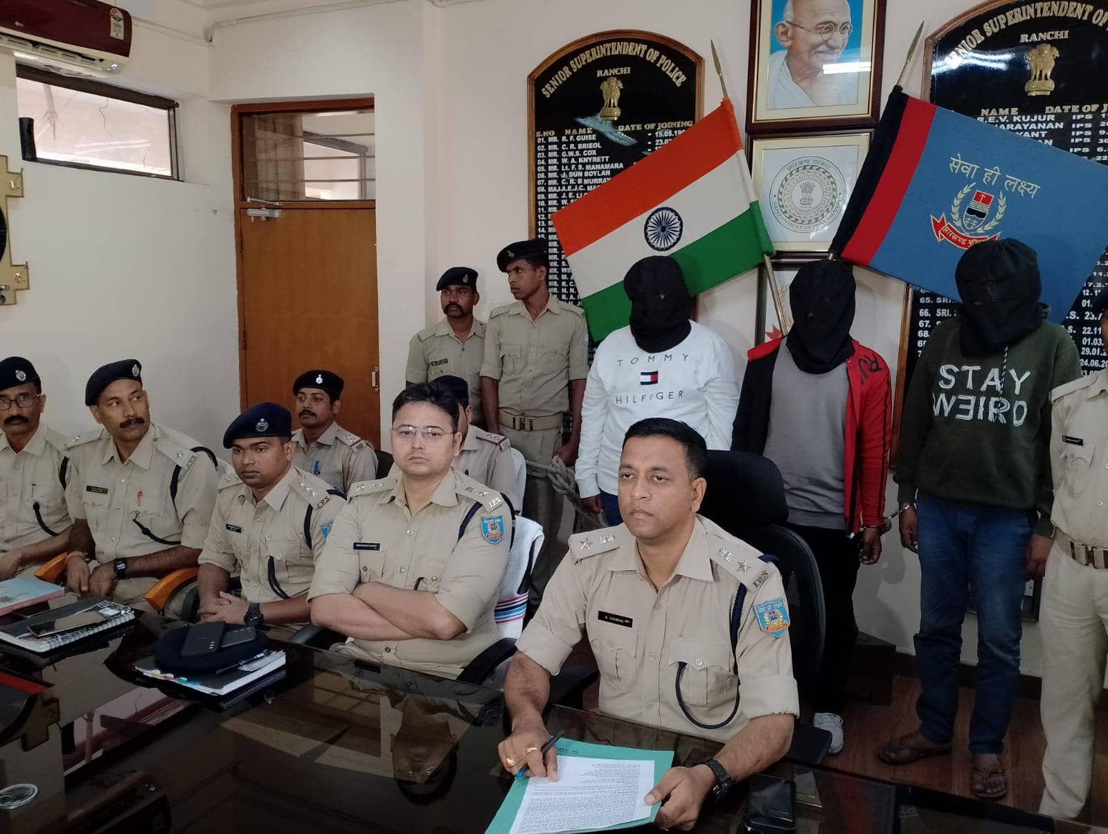 रांची: 13 लाख रुपये नहीं लूट पाने पर अपराधियों ने प्लाई दुकानदार को मारी थी गोली, तीन गिरफ्तार  