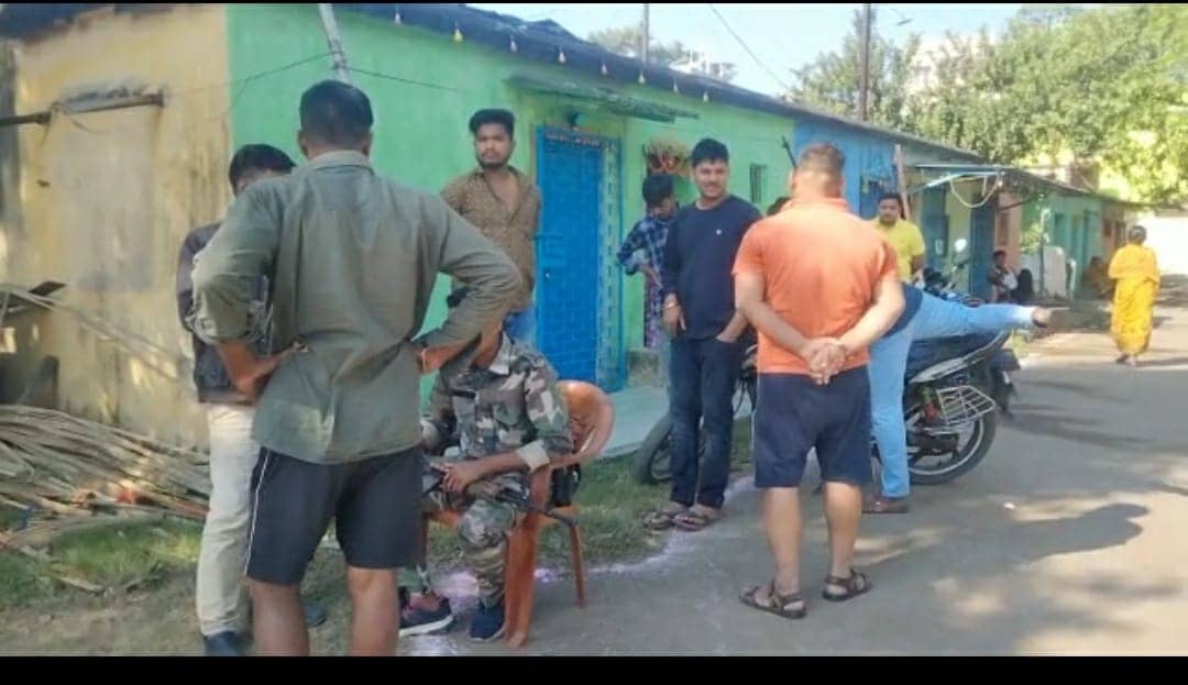 DHANBAD: आये थे साली के घर छठ पूजा में, घर के बगल नाले में मिली लाश, जानिए क्या है मामला