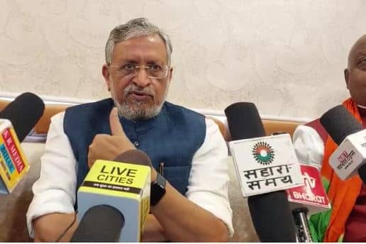 बिहार उपचुनाव: सुशील मोदी ने RJD पर किया हमला, कहा कुत्ते की दुम कभी सीधी नहीं होती 