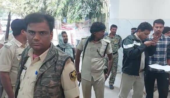 नालंदा : बार बालाओं के ठुमके के बीच दो पक्षों में हुई झड़प, दर्जनों राउंड हुई फायरिंग,तीन लोग जख्मी