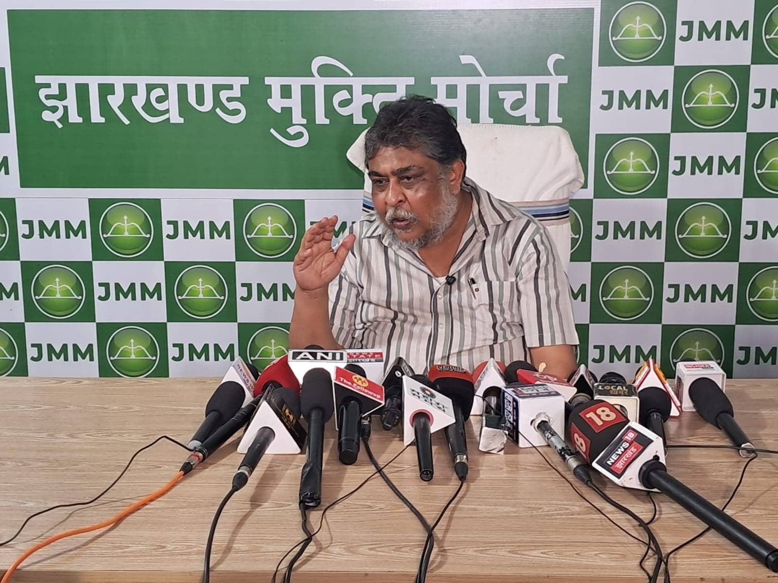 रांची: जरूरत पड़ी तो रेल, हाइवे और एयरपोर्ट पर बैठेंगे झमुमो कार्यकर्ता: सुप्रियो