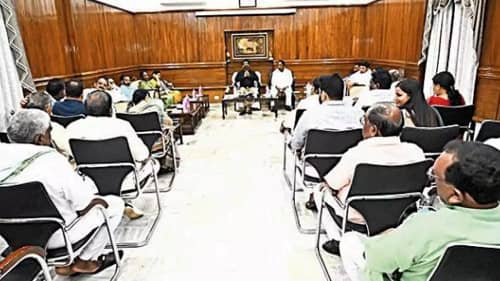 सीएम आवास में यूपीए विधायक दल की बैठक, विधानसभा विशेष सत्र को लेकर बनेगी रणनीति