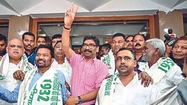 अब नहीं रहेगा हर कोई झारखंडी, स्थानीयता के लिए 32 के खतियान के आधार पर सरकार लगा रही है अपनी मुहर 