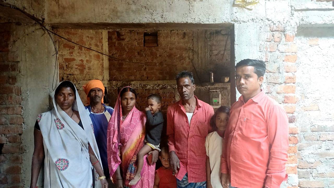 दुबई में फंसे बिष्णुगढ के प्रवासी मजदूर, परिजनों ने सरकार से लगायी मदद की गुहार