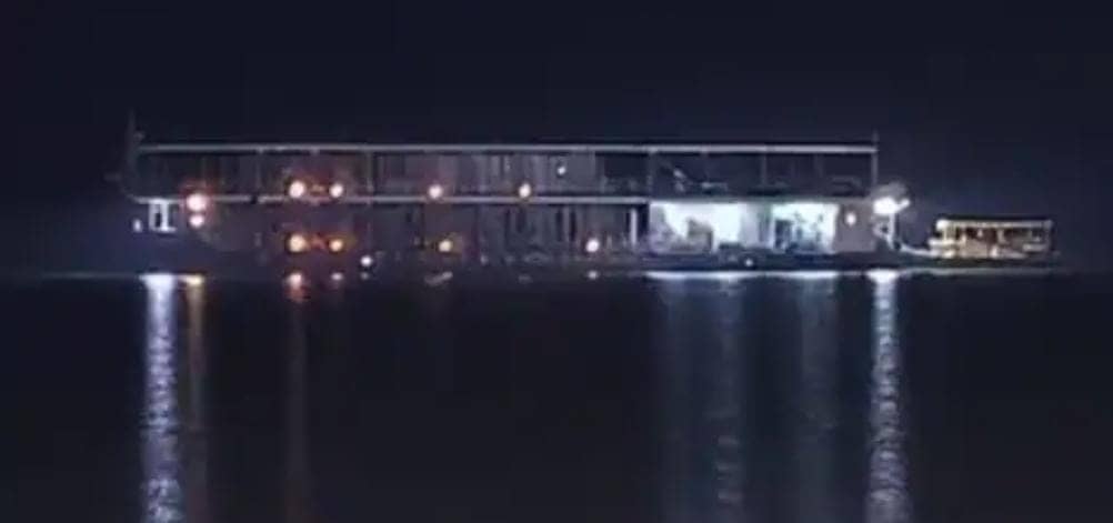 साहिबगंज: विदेशी पर्यटकों को क्यों क्रूज़ में ही बितानी पड़ी रात, जानिए