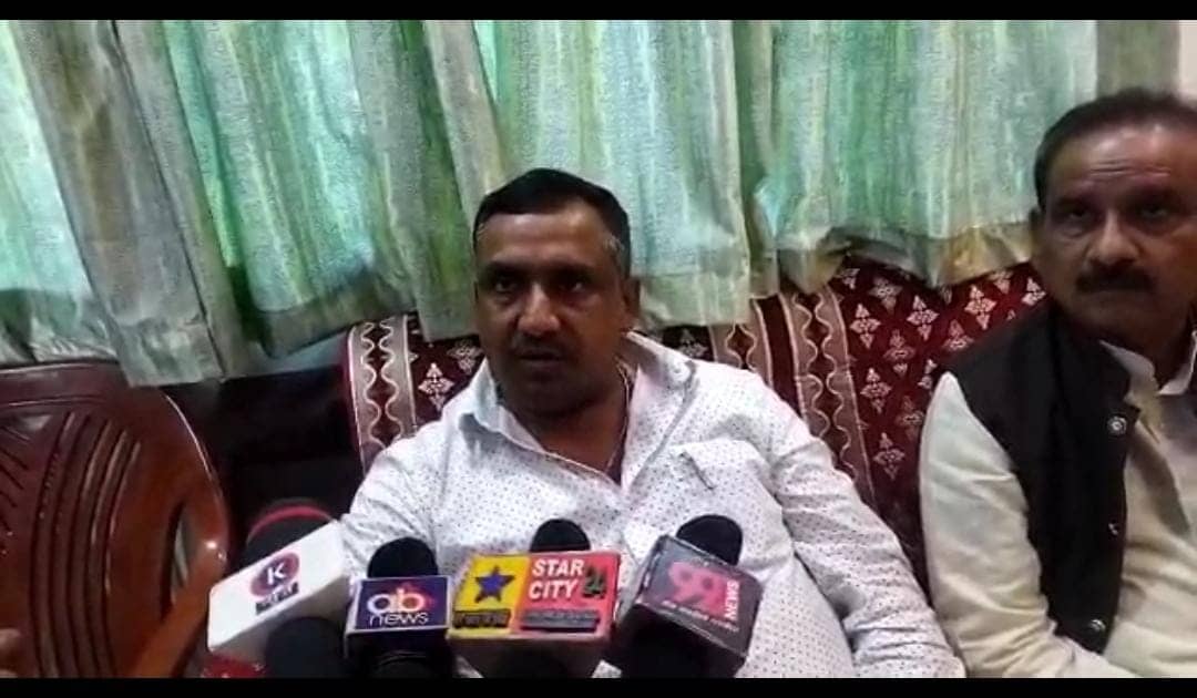 धनबाद पहुंचे मंत्री बन्ना गुप्ता ने कोयलाचोरी में पुलिस की संलिप्तता पर उठाए सवाल, बाघमारा फायरिंग पर क्या कहा, जानिए