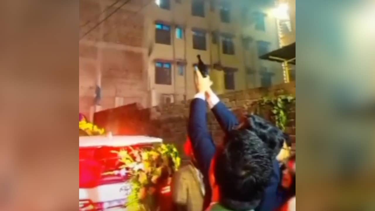 बेगूसराय : शादी समारोह में हर्ष फ़ाइरिंग का वीडियो वायरल, एसपी ने जांच के दिए निर्देश 