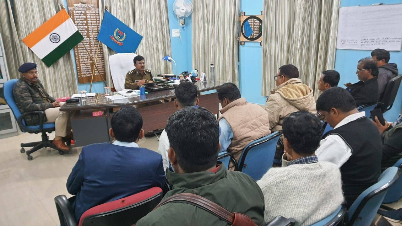 दुमका: डीआईजी सुदर्शन प्रसाद मंडल ने पंकज मिश्रा से जुड़ी वायरल ख़बर का किया खंडन, कहा- पंकज मिश्रा के खिलाफ नहीं दर्ज है एक भी केस