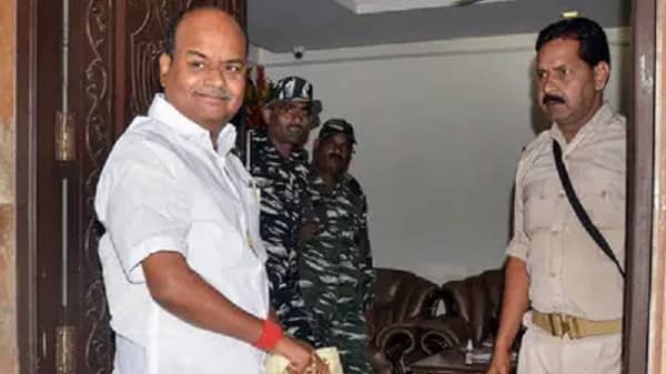 झारखंड : अवैध खनन मामले में पुलिसिया क्लीन चिट के बाद ED ने तेज़ की जांच, राज्य सेवा के पुलिस पदाधिकारियों से होगी पूछताछ