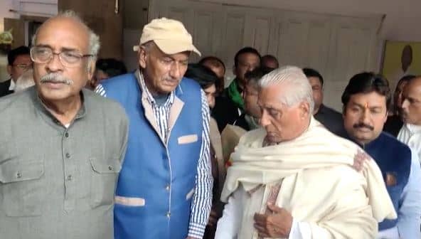 महागठबंधन की बैठक हुई सम्पन्न, भाजपा को पराजित करने के लिए एक-एक कार्यकर्ता उपचुनाव में करेगा कैम्प