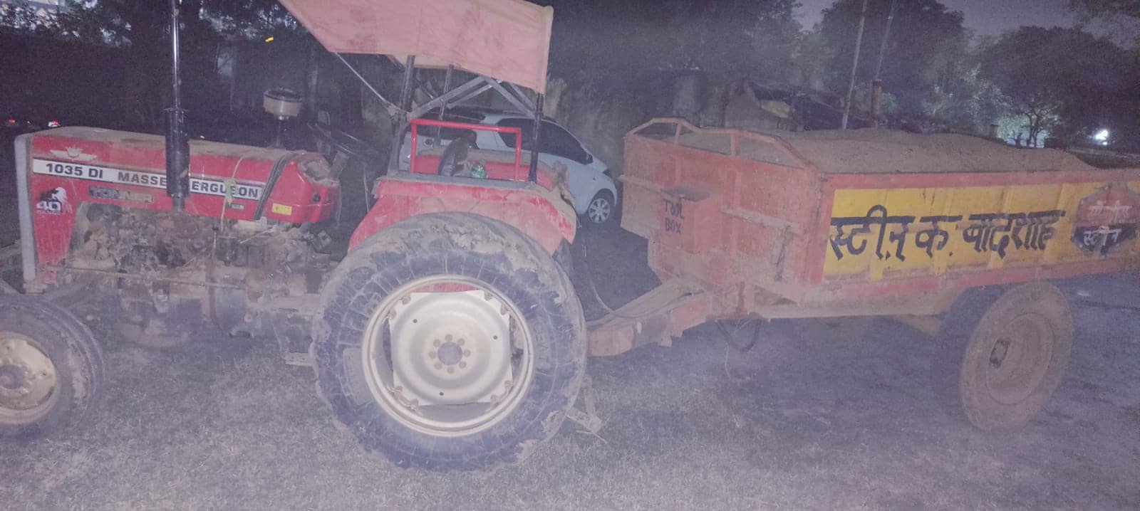 पतरातू-रांची मुख्य मार्ग से एक बालू लदा ट्रैक्टर जब्त, गश्ती के दौरान पुलिस ने की कार्रवाई