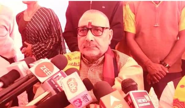 गिरिराज सिंह ने एक बार फिर बदरुद्दीन अजमल और राहुल गांधी पर बोला हमला, कहा -पहले सनातन धर्म को समझें 