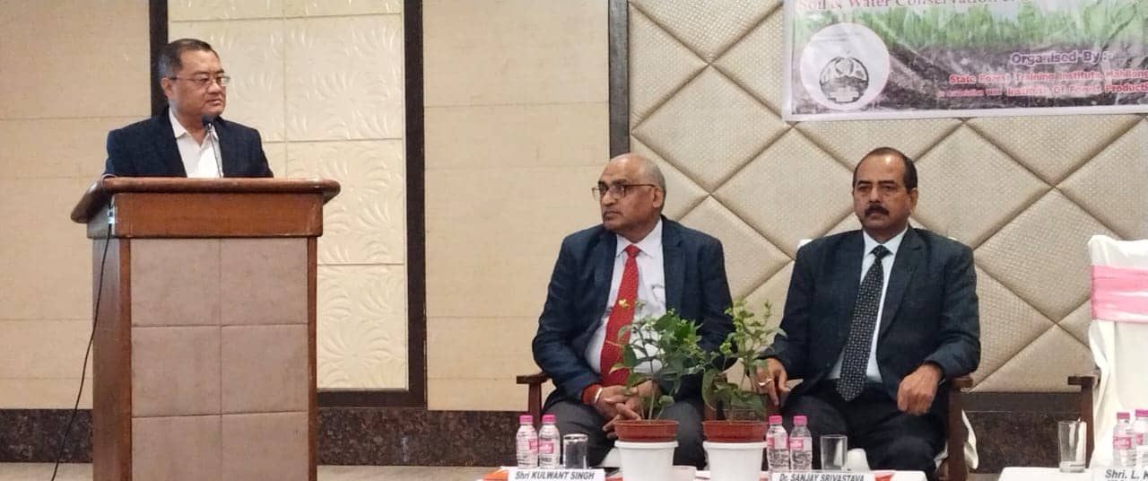 रांची: पूरे देश में पहली बार झारखंड में वितरित किये गये फॉरेस्ट स्वायल हेल्थ कार्ड