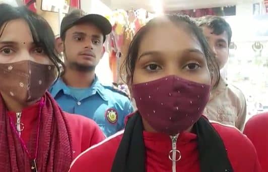 किशनगंज : मॉल में काम करने वाली महिला से धार्मिक भेदभाव, विरोध में कर्मी गोलबंद, जानिए पूरा मामला   