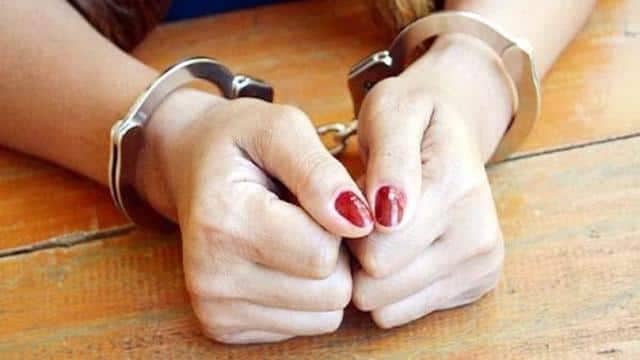 रांची : पूर्व मुख्य आयकर आयुक्त की पत्नी ने किया सरेंडर, अवैध संपत्ति अर्जित करने का मामला, जाने आगे हुआ क्या