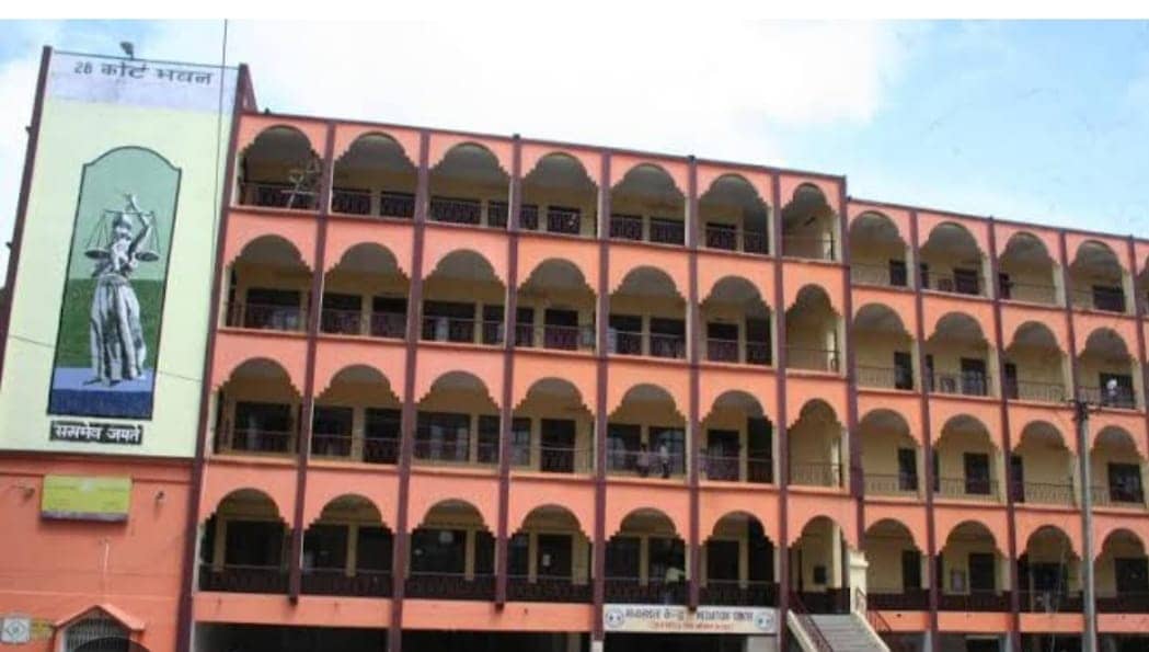 अपराधी गिरफ्तार तो होते हैं पर सजा नहीं पाते, जानिए धनबाद के न्यायालय में कैसे दम तोड़ रहा कानून