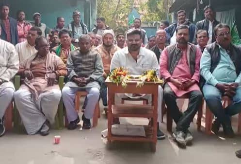 देवघर: 16 दिसंबर को मुख्यमंत्री हेमंत सोरेन के नेतृत्व में निकाली जाएगी खतियानी जोहार यात्रा, हाफिजुल हसन ने गठबंधन नेताओं के साथ की बैठक