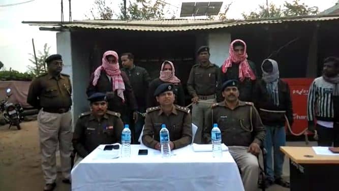 देवघर: टोटो चोर गैंग का पर्दाफाश, कुख्यात महेंद्र दास गैंग के 9 सदस्य गिरफ्तार