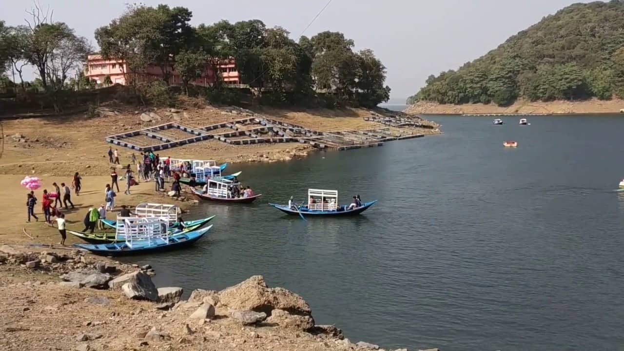 मैथन डैम में भीड़ के दिनों में केवल टोटो से ही पहुंच सकेंगे सैलानी, जानिए और क्या लिए गए हैं निर्णय 