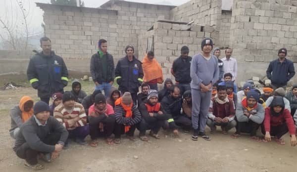 ताजिकिस्तान में फंसे झारखंड के 44 मजदूर, वतन वापसी की लगाई गुहार, देखें वीडियो