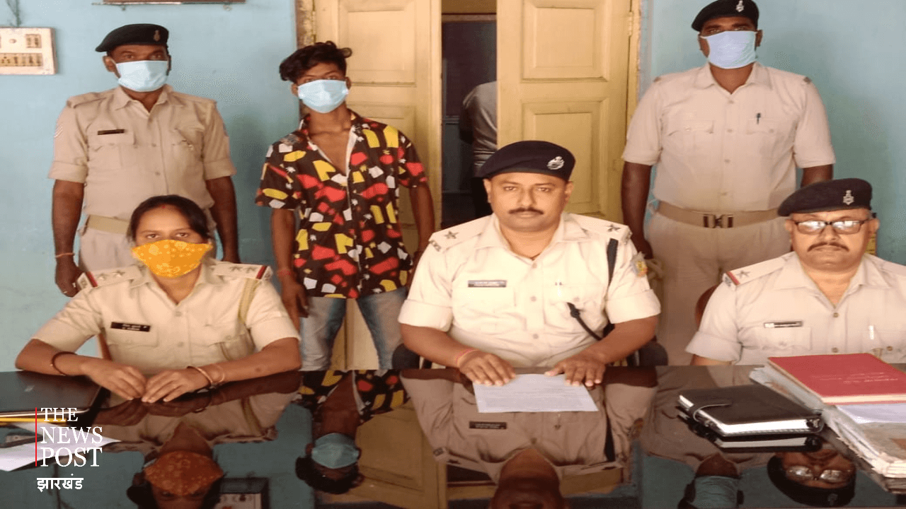 चोरी की बाइक के साथ चोर धराया