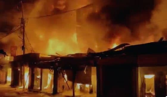 असम के मारवाड़ी पट्टी में लगी भीषण आग, दर्जनों घर के साथ करोड़ों की संपत्ति स्वाहा