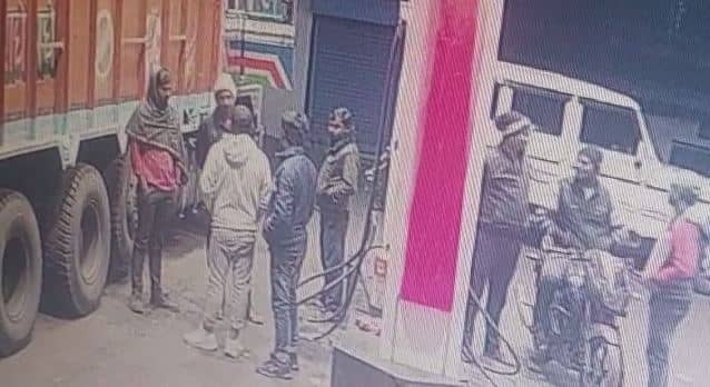 रंगदारों के कब्जे में धनबाद, आउट सोर्सिंग के लाइजनिंग अफसर आए चपेट में, जानिए क्या हुआ