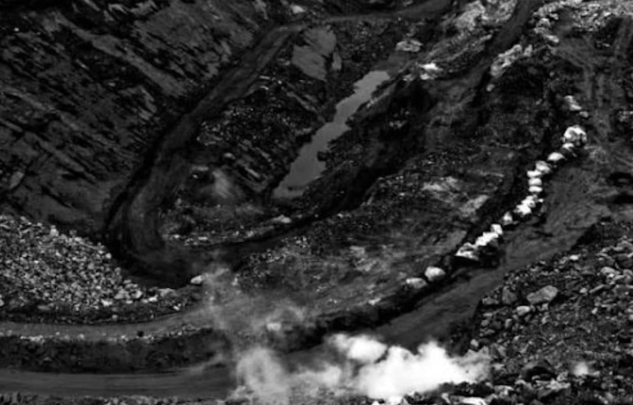 एशिया की सबसे बड़ी खान दुर्घटना की बरसी आज,जानिए 375 खनिकों की कैसे हुई थी जल समाधि 