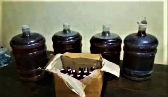 मिनरल वाटर की आड़ में शराब!