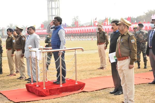 पलामू : इंडियन रिजर्व बटालियन-10 के पासिंग आउट परेड समारोह में पहुंचे CM, सभी को किया जायेगा ड्यूटी पर तैनात