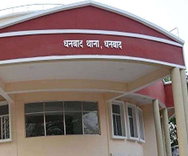 दिनदहाड़े फिर हुई चार लाख की लूट, जानिए कहां की है घटना 