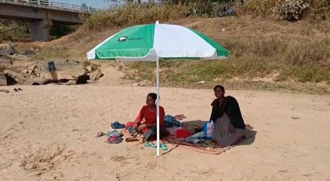 लोहरदगा: नए साल को लेकर पर्यटन स्थलों पर उमड़ी सैलानियों की भीड़, उपायुक्त ने जिलावासियों को दी शुभकामनाएं